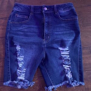 Refuge Cali Ripped Jean Shorts (Size 9)